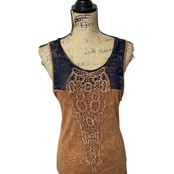 Bke Gimmicks Crocket Mesh Boho Distressed Sleeveless Top - Picture 6 of 9